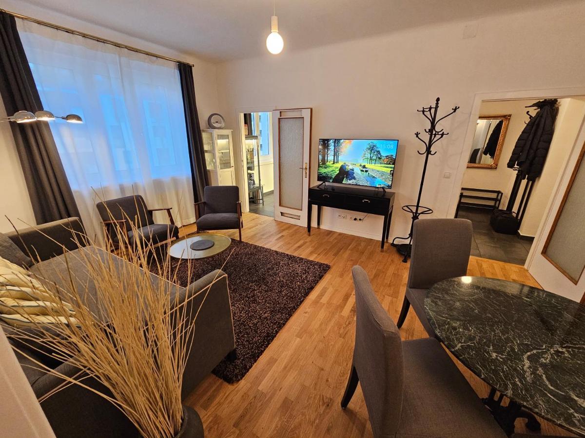 Yuki'S Place - Central Design Apartment - Vienna Trade Fair - Wu Campus - Downtown - Subway Екстериор снимка